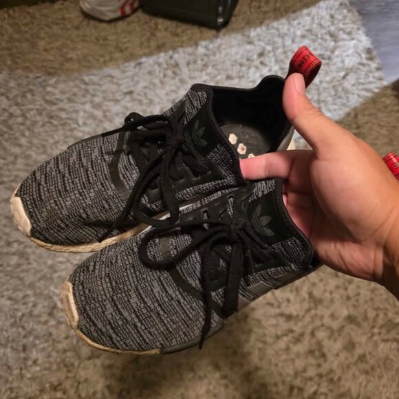 NMD R1 Glitch Size 10 Men's - Picture 5 of 6